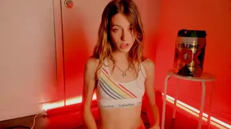 naomidee girl form naked chat