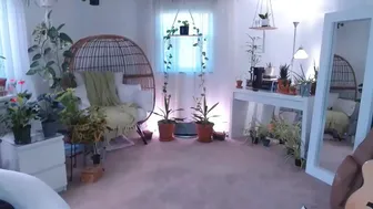 kellyheart Lustful woman fucks vagina with phallus