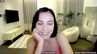 trouble_mkr_ Busty curvy masturbates vagina