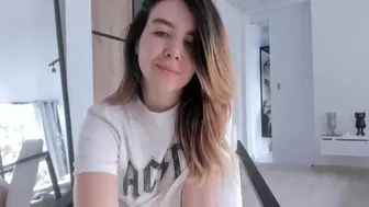 lauravega  loves to put fingers in forbidden places