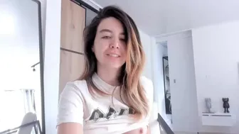 lauravega Hot babe fucks herself with glass dildo