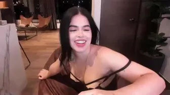 manuu_ Cute posing in fries