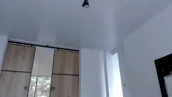 lauravega Stunning lady hammering herself in the anus