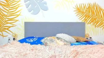 pinkyishere  jerking off and cums