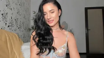 ms_seductive Gorgeous model seduces with big tits