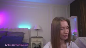 emilia98xxx Bitch with big ass and jerking sex toys