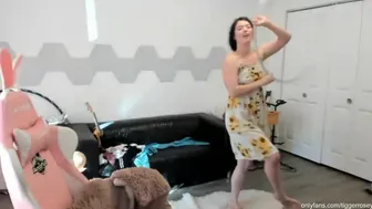 tiggerrosey Young sterlet fucks pussy