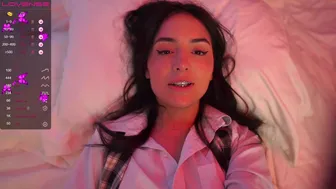 annie_dreams 13_01_20222022 broadcast