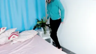 reginamarini chaturbate Hot sweetie dabbles with a dildo