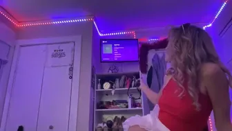 riverthecollegegirl chaturbate Seductive babe shows boobs