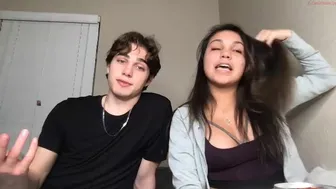 lilbabydai chaturbate  fucks herself and cums wildly