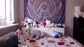 babyfromtheforest chaturbate Thick mare pulls off with a dildo