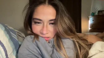 paigeanne1 chaturbate Passionate chick fucks pussy