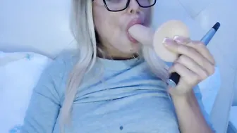 sexysweet_daniela Skin in glasses shows big chest