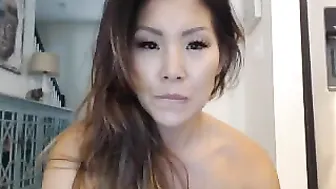 kimyi wet pussy jumps on cock