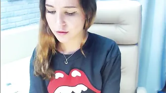 tightteen1999 Pretty woman undressed in front of the camera and masturbates in the chair