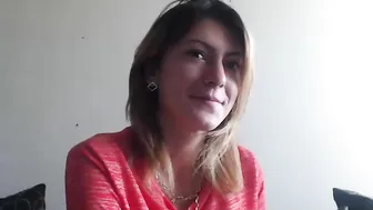 milfgirlwet masturbating and playing with her pussy