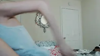 Buxom fucks pussy with phallus