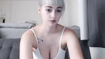 fayetality Amazing babe jerking her shaved cunt