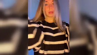 Daisy Drew aka beachbbyxxx onlyfans adorable king jerking off with a rubber dick