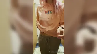 Tayla Summers XXX aka acidbunnyy onlyfans classy chick strips and caresses her cunt