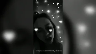 Lexinwonderland aka lexinwonderland aka sluttylittlelex onlyfans a bitch eating a banana