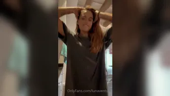 Luna Ventura aka lunaventura onlyfans exquisite woman fucks herself