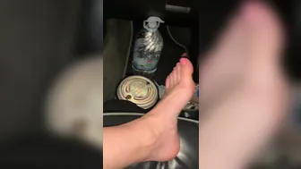 Chloe aka simplychlo aka misspnktoes aka Chloe Nicole aka pnktoes onlyfans delightful beauty fucks a shaved vagina