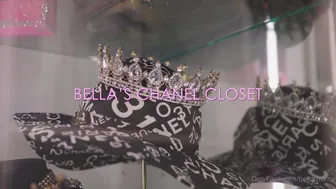 Bella Thorne aka bellathorne onlyfans irresistible female posing in lingerie