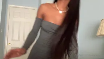 Bria Backwoods aka briabackwoods onlyfans girl with a beautiful body performs a striptease
