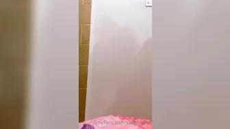 Karly Fornos aka karlyfornos onlyfans  fucks herself in fornt of the webcam