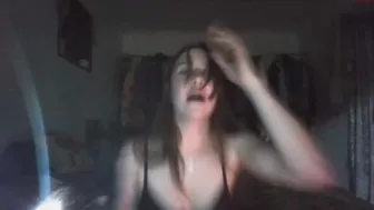 justmeandmypeach chaturbate exciting slut pulls shaved vagina