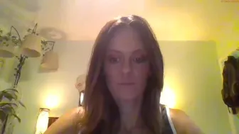 scoldedsoldier chaturbate  gently twisting her ass