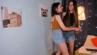 bettyneal chaturbate busty lady posing in fr