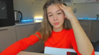 holly_cook chaturbate sweet bitch excites beautiful legs