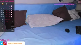 a1exyawonder chaturbate amazing female caresses shaved pussy