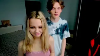 misa_n_stephan chaturbate  cute girl shows the body