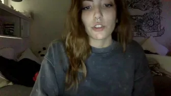 marilynbaby277 chaturbate cute bitch caresses sex lips