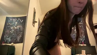 hoopkitty91 chaturbate 24-02-2022 latest webcam