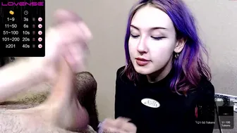 darkfirenight chaturbate cute curva jerks her pussy on people