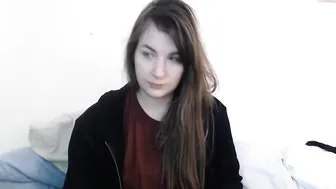 chaichaichai Beautiful bitch is banging with sex machine