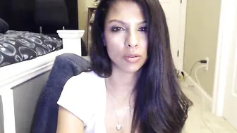 raicookie Wonderful woman hard fucks holes