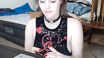 harleyq420 Hot nipples and lick the dildo