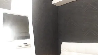 ohmybrianna Adorable chick pulls vagina