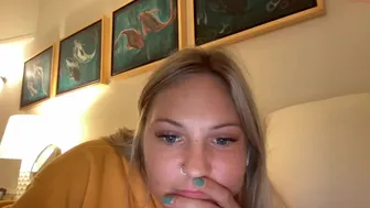 maee23 chaturbate 31-Nov-2022