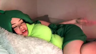 littlesugarpea chaturbate February-8-2023