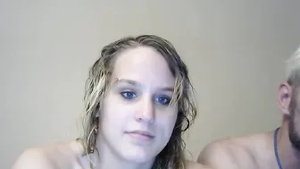 inakedamethyst Slut in tattoo masturbating pussy in the shower