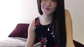 greeicywells Hot lady posing in black lingerie