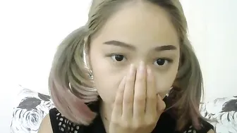 asian_anni Cute chicks masturbate shaved cunt