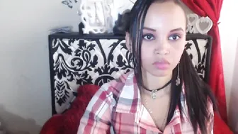 aslyhesex Busty beauty fucks her cap